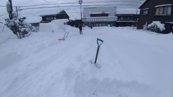 雪かき大変