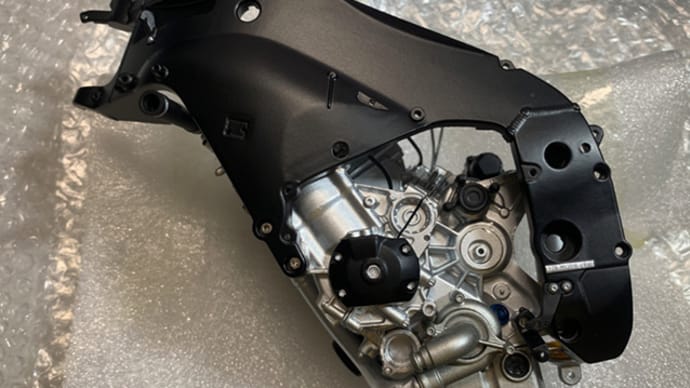 週刊 YAMAHA YZR-M1 バレンティーノ・ロッシ モデル 23・24・25・26号