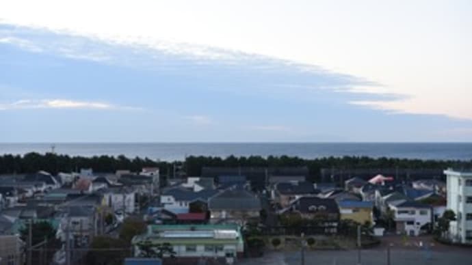 空気はカラリと