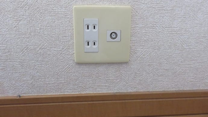 千葉県:船橋市三咲にて、有線LAN隠蔽増設工事(Cat.6A)