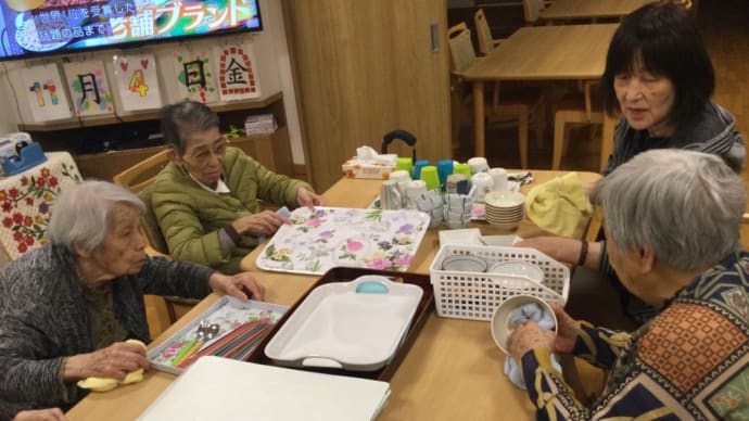 夕食後様子…