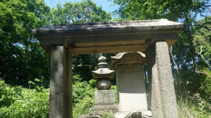 姫路城主　松平 明矩（あきのり）公の墓碑　in　景福寺山　on　2022-5-18