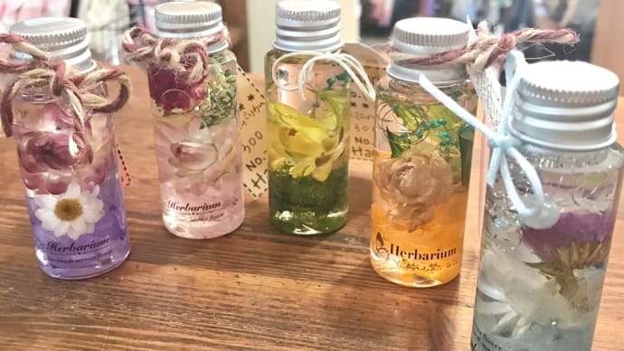 フラワー雑貨入荷