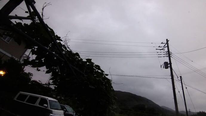 暗い空の朝