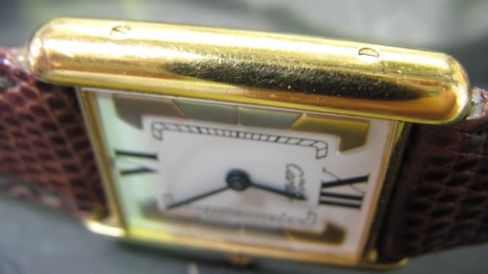 SEIKO手巻き時計とカルティエクオーツ時計、ピンレバーの時計を修理です