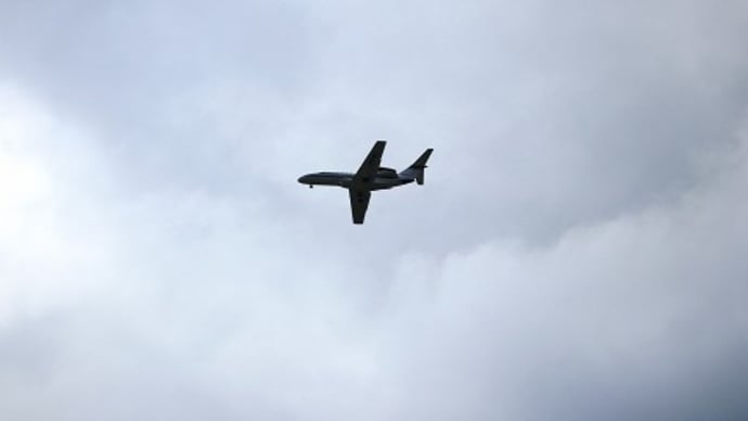 信州をフライトする航空機