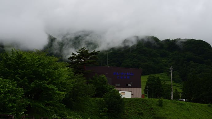 梅雨の白馬へ