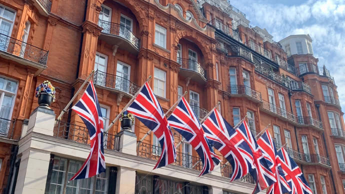 ユニオンジャックの波・ロンドン