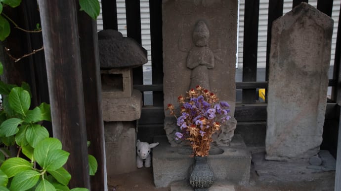 庚申塚は昔のまま