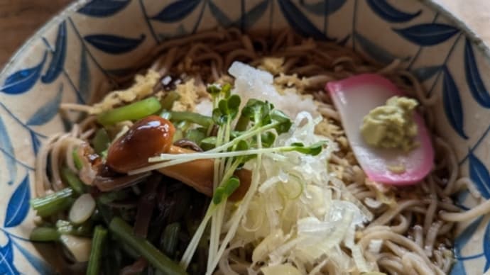 お初のお蕎麦屋さん