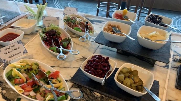 ザ・リッツ・カールトン香港*クラブラウンジ「お昼の軽食タイム」