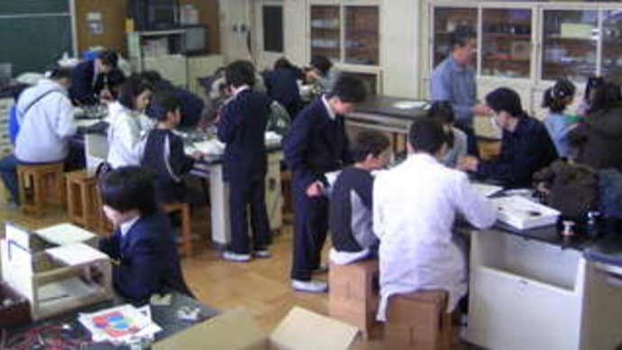 「立川六中で科学を楽しむ会」５０名で大成功