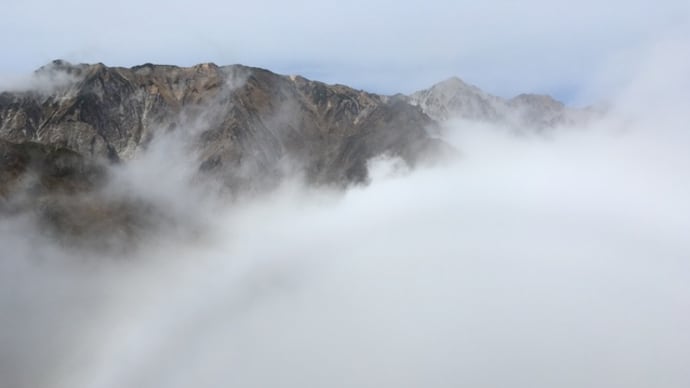 唐松岳登山と白い虹