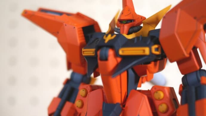 RE/100バウ 後はデカール!