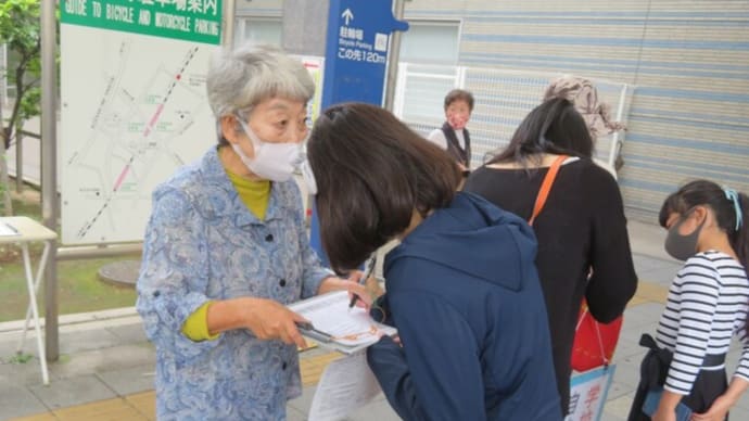 「八潮市の学校給食を自校方式に」 八潮駅前で2回目の署名行動