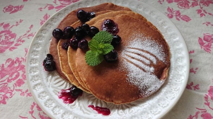 オーツ麦パンケーキとゴーヤの花
