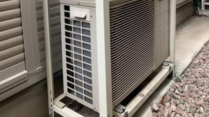 さいたま市でエアコン2台取り外しと、室外機1台移動工事