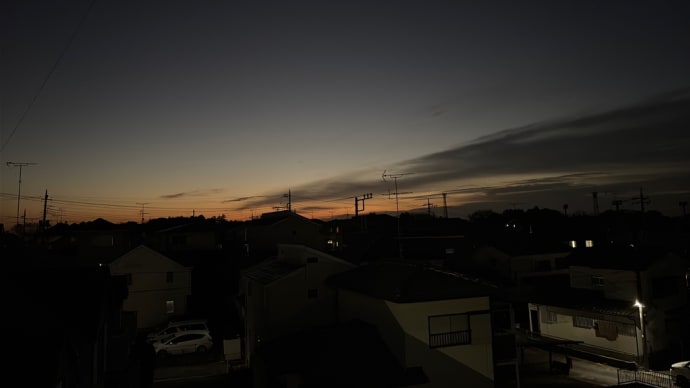 おはようございます(今朝の朝焼け)
