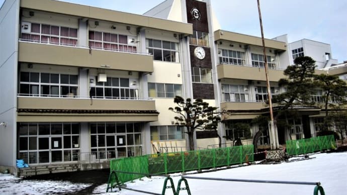 「今日のマチナカ時計」その27~仁王小学校