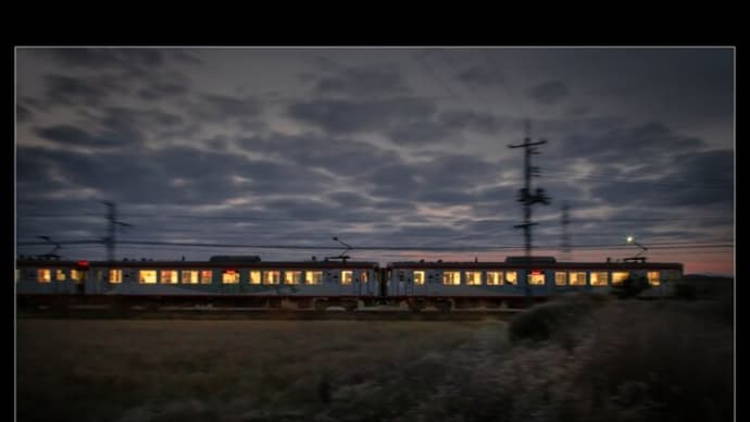 冬空の7000系電車