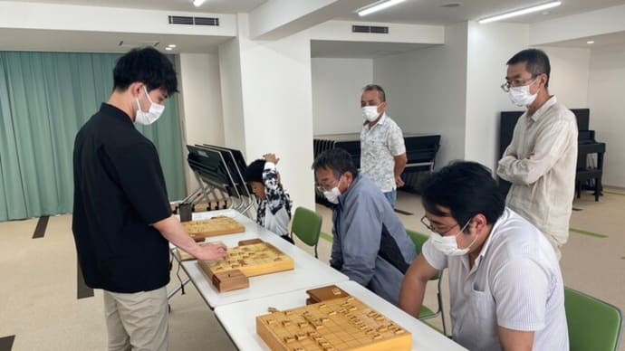 10月14日(土)将棋教室 小山怜央四段指導対局