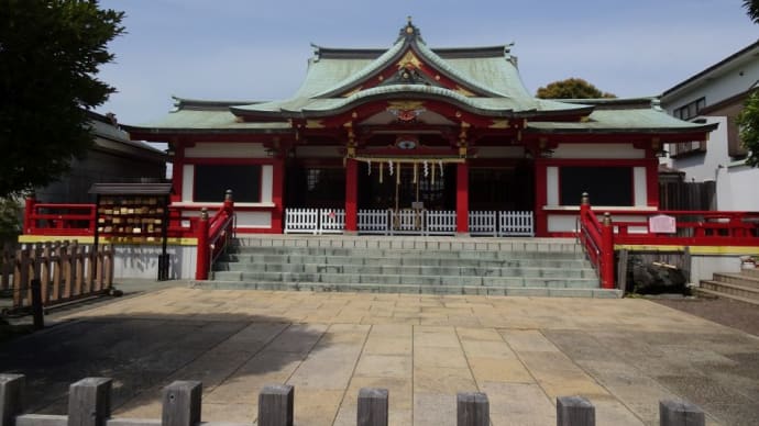 潮田神社、界隈は横浜沖鶴地区（沖縄タウン）です！横浜に居ながら沖縄が楽します。