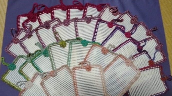 瓶のなどの蓋を開ける時の、滑り止め(オープナー)を大量に制作~~!