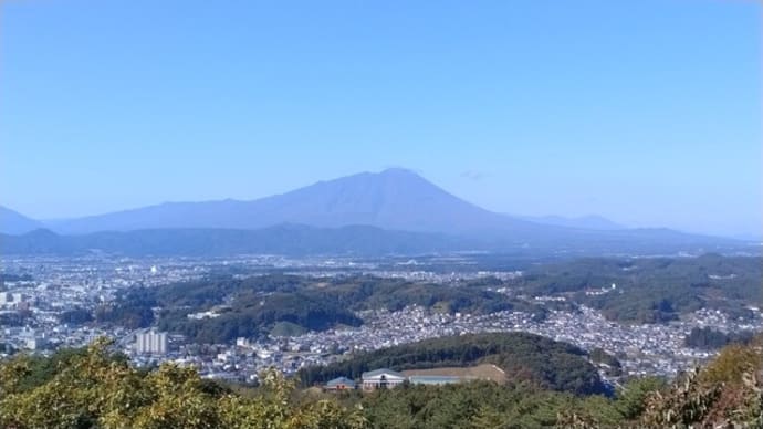 岩山から見た5名山~岩手山、志和三山、早池峰山、姫神山、兜明神