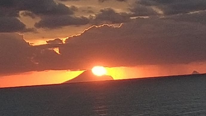 11月6日おはようございます。今日の海です。