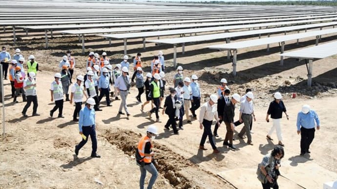 アジア開発銀行支援の太陽光発電所 稼働