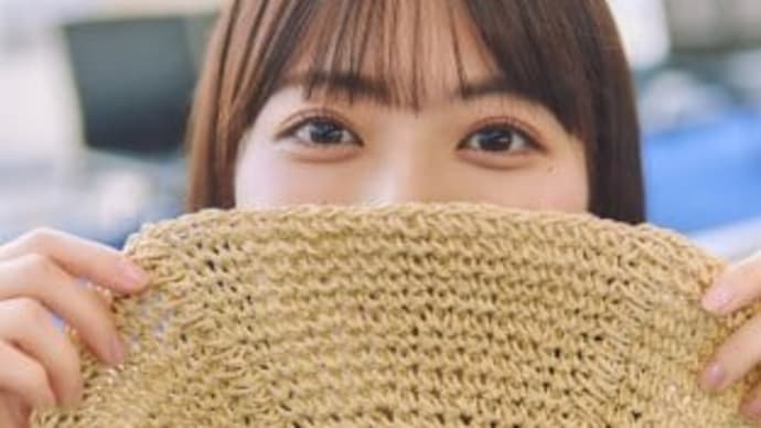 乃木坂46岩本蓮加、華奢なウエストがチラリ… 『1st写真集』先行カット第3弾解禁
