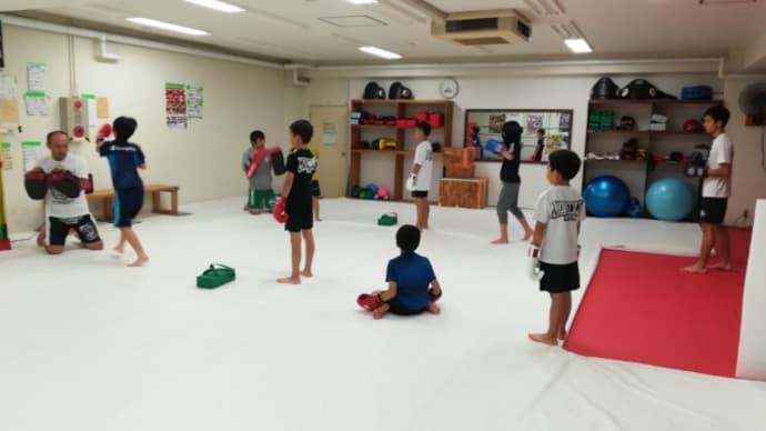 （木）18:30〜キッズ格闘技
