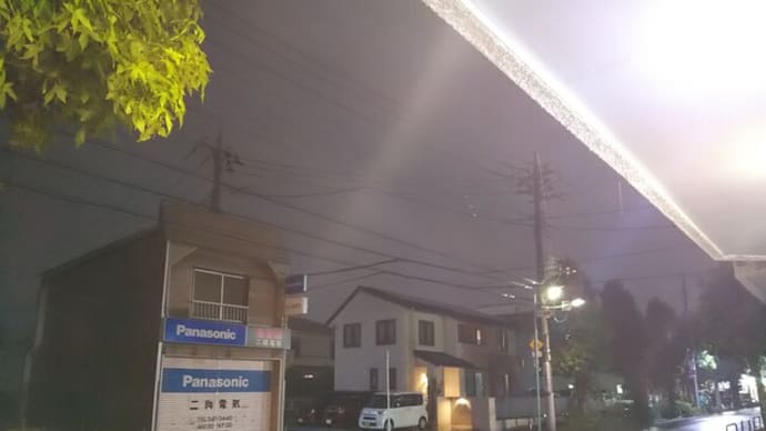 キャンバストップに落雷しても大丈夫なんだろうか？