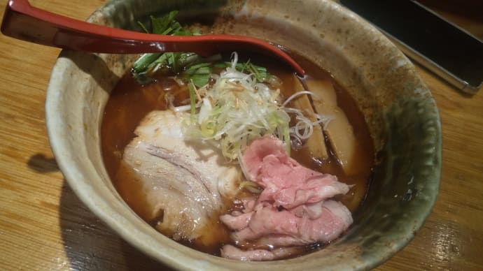 あご出汁ラーメンが絶品の超人気店