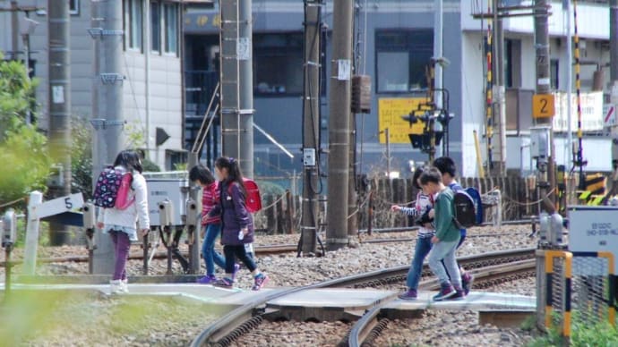 下校途中、、【日枝踏切:尻手短絡線】2015.4.9