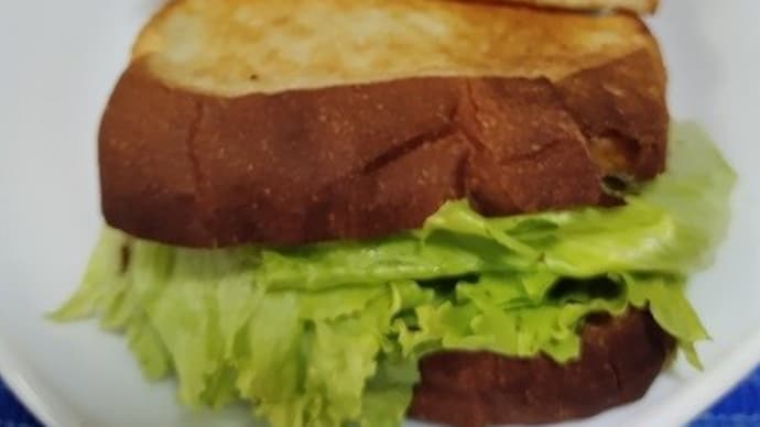 【10/02朝食】ローストンカツトースト、この分厚さが良いんだね：D