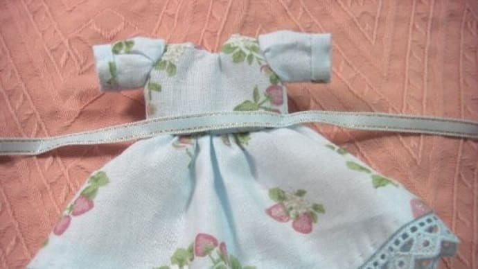 いちご柄のワンピース第2弾出来上がりました~♪