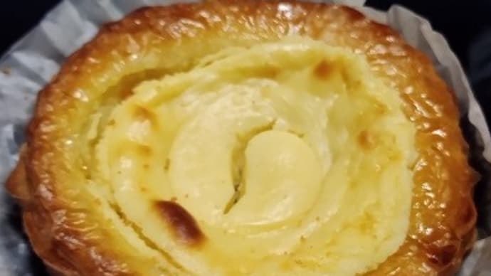 【04/06おやつ】クリームチーズデニッシュ、これまたひっさびさにいただいたんだね:D