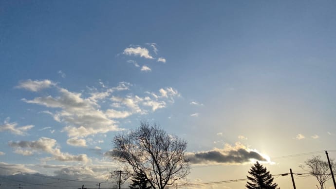 朝の空