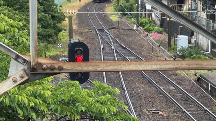 昨日は土曜日ななつ星の日 肥薩おれんじ鉄道湯浦駅にて