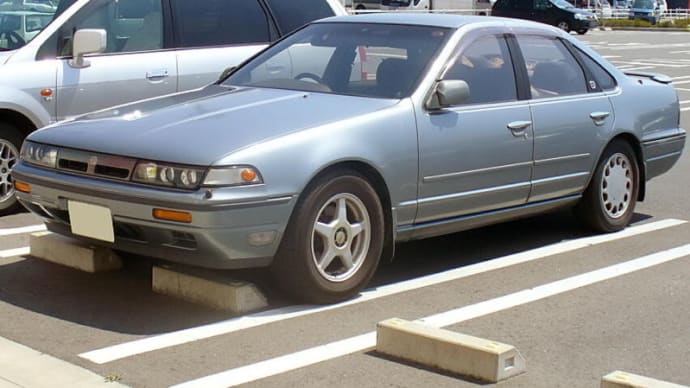 珍しい車 A31系セフィーロ、E30系ギャラン、62系マイバッハ