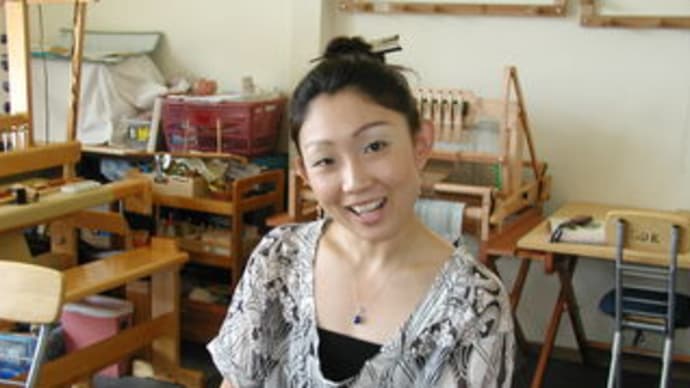 ④　美人５人娘の手織り体験！　名古屋市の　ゆっこ　さん