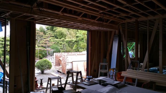 (仮称)時間の流れとルーツを豊かに感じる郊外に佇む平屋の家リノベーション設計デザイン現場打ち合わせ、LDKや和室、インテリアの融合と庭、過ごし方、色と素材とイメージで和モダン空間を現代的に融合。
