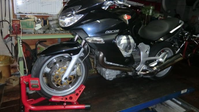 MOTO GUZZI (モトグッツィ) NORGE 1200 が車検・メンテナンスで入庫