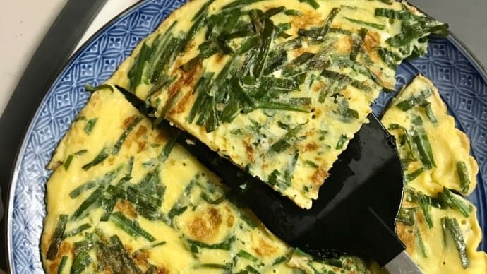モスバーガー、ニラのチヂミ、新潟みやげ〈英訳付〉