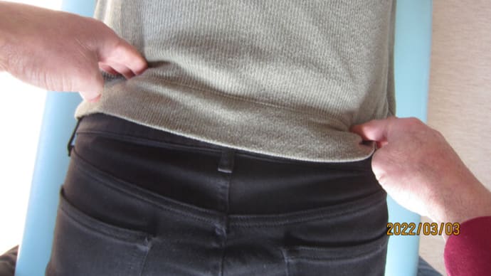 右股関節周辺及びお尻が痛い、左肘内側痛&握力低下などに悩む男性