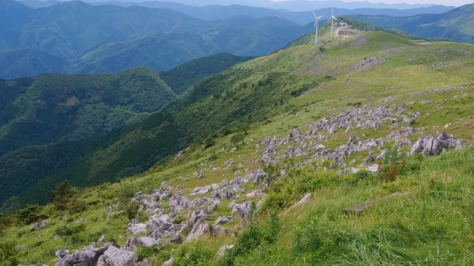 標高1400m　天空でのキャンプ。