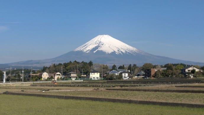 今朝の富士山(20230404)