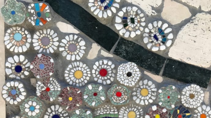 【日記】隅田川テラスの壁画やお花たち
