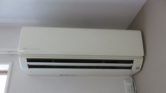 千葉県：船橋市坪井町にて、エアコン３台入替工事